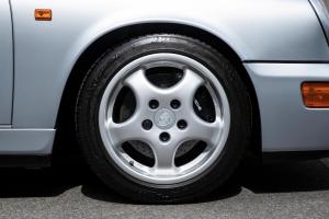 Porsche 911 Carrera RS 3.6 Touring 1992 года  (WW)